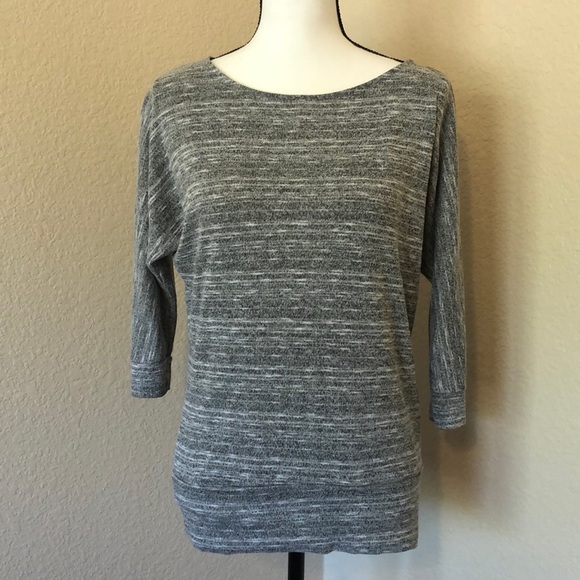 Forever 21 Tops - Forever 21 Gray Top